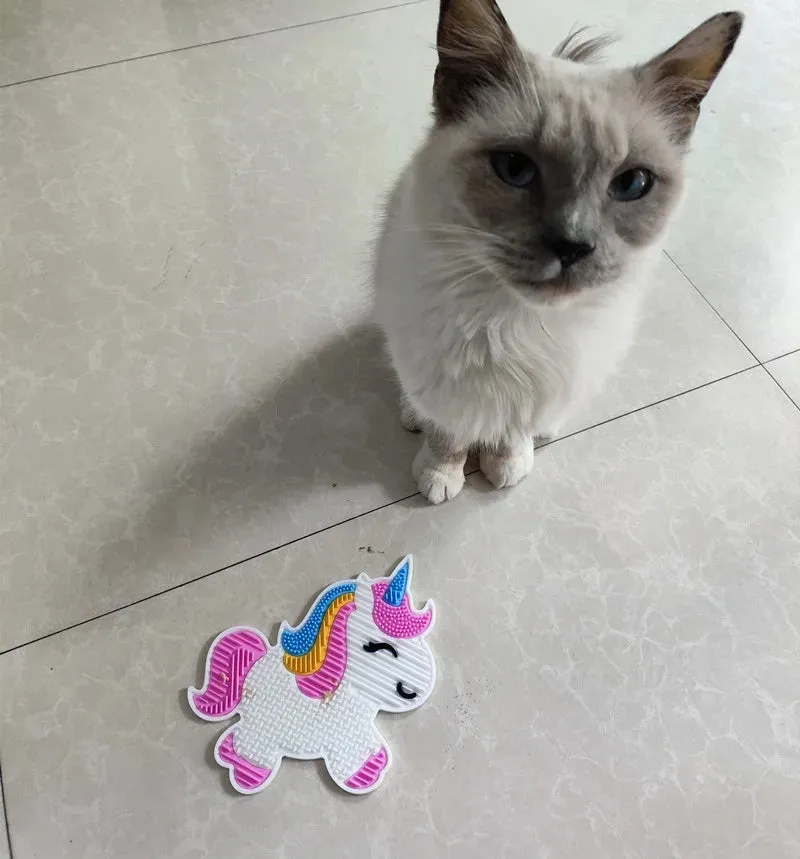 Silicone Slow Feeder for Pets - Anti-Choke Licking Pad for Cats and Dogs