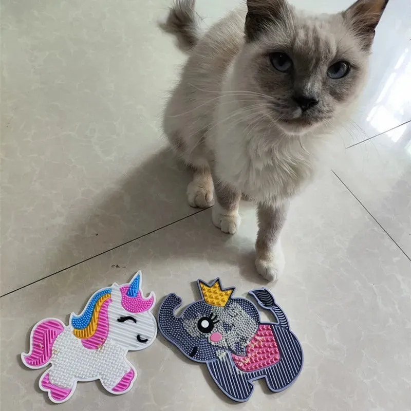 Silicone Slow Feeder for Pets - Anti-Choke Licking Pad for Cats and Dogs