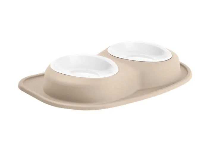 WeatherTech Double Low Pet Feeding System - 64 oz Poly Bowls